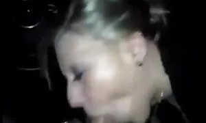 Pisser fétiche babe film porno français amateur joue avec un miroir