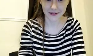 Énorme plantureuse fille dans avant film porno allemand de caméra dans amateur vidéo