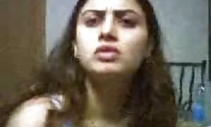Tchèque film porno complet streaming vf babe passe l'après-midi humide par le toucher d'un amant