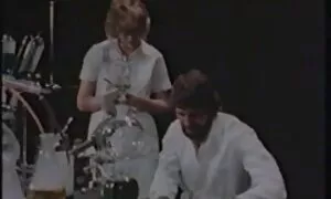 Solo adolescent fille video x gratuite française montre avec gode profond